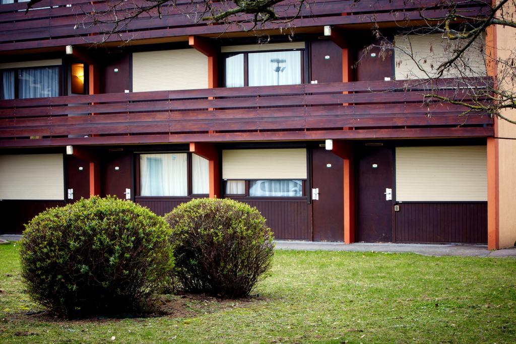 Hotel Campanile Sablé-Sur-Sarthe Vion Exterior foto