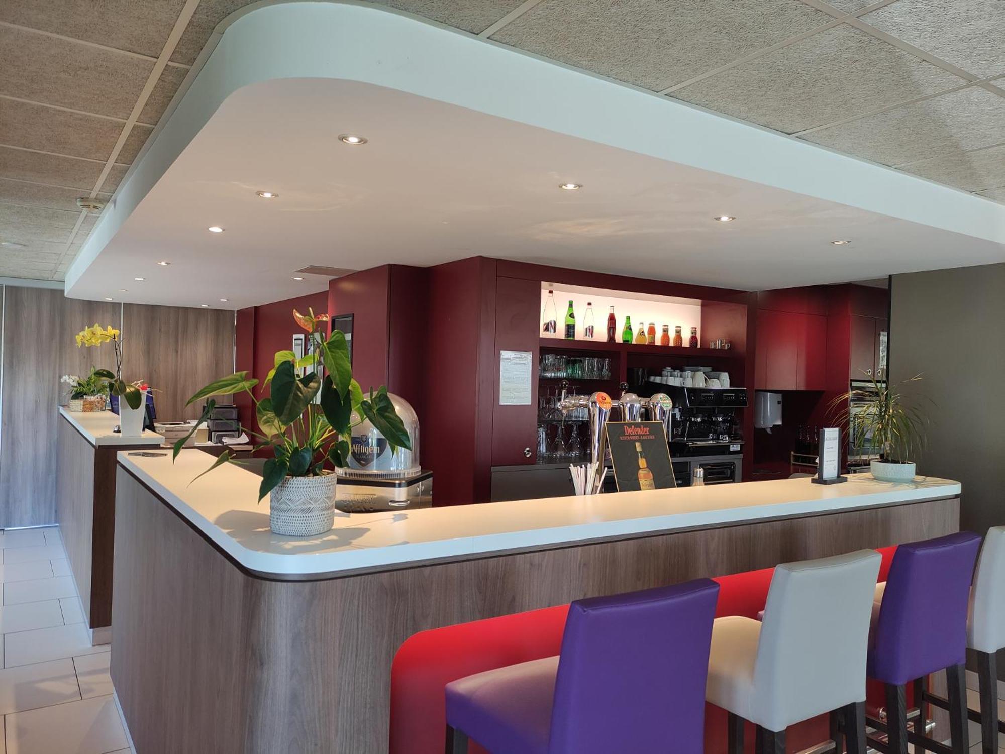 Hotel Campanile Sablé-Sur-Sarthe Vion Exterior foto